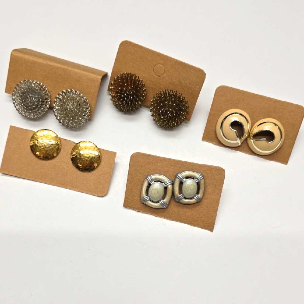 🔸️5/$25🔸️Lot Of Vintage Earrings